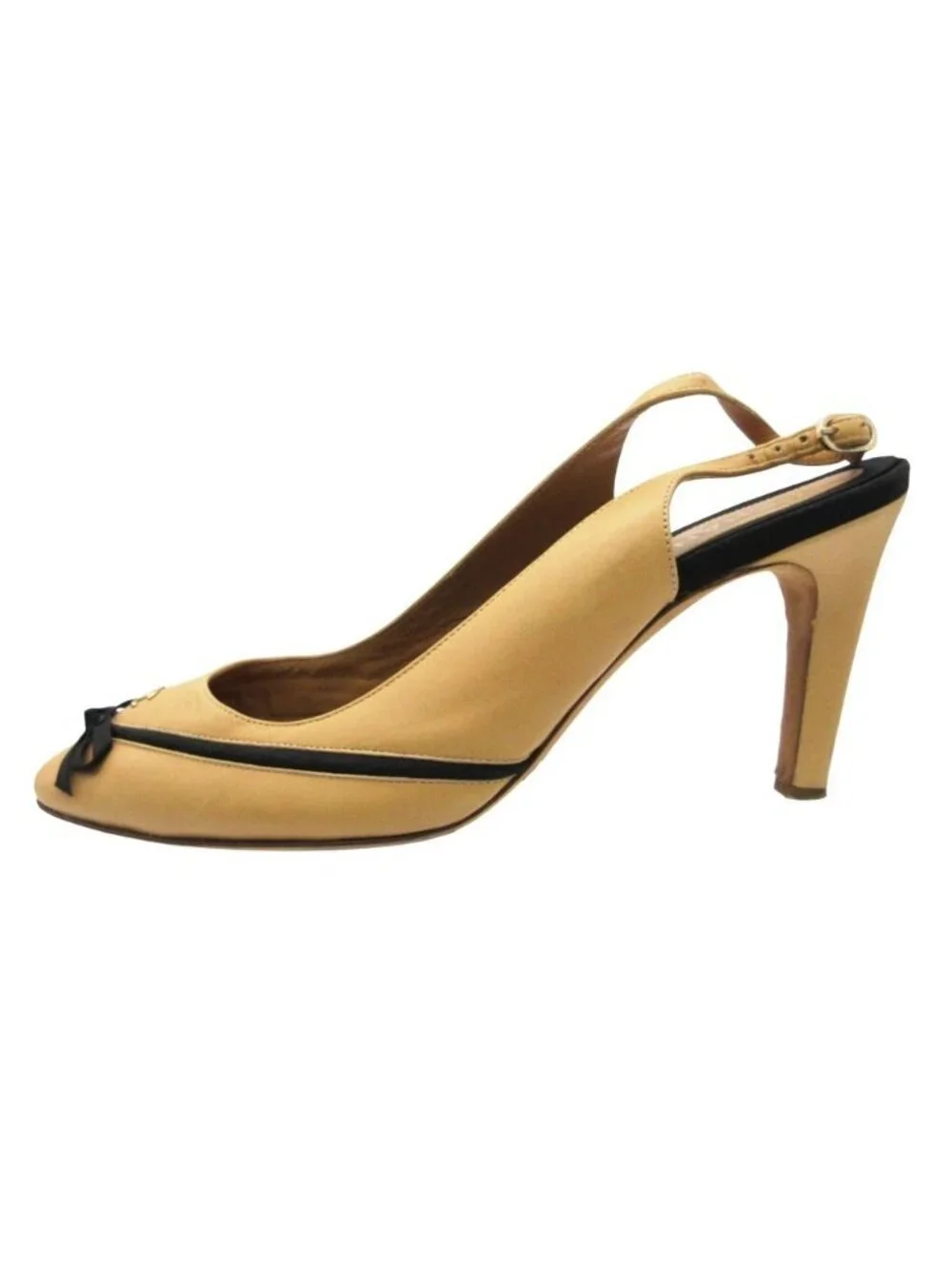 CHANEL pumps cc